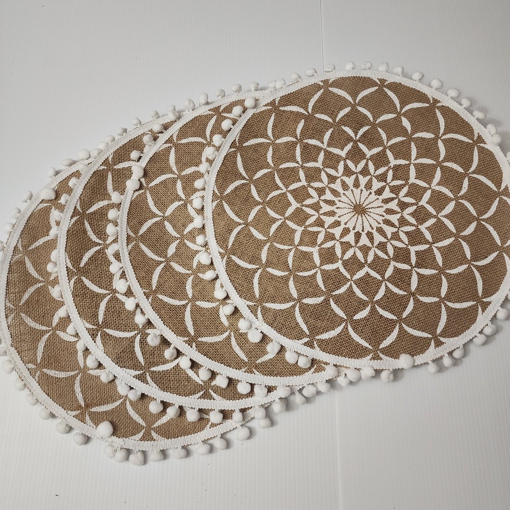 Round Placemats Boho Mandala Pattern White Pompom Edging Set Of 4 New