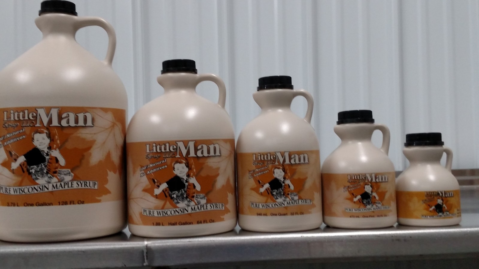 100% Pure Wisconsin Maple Syrup Grade A Amber Rich/Medium Amber gallery