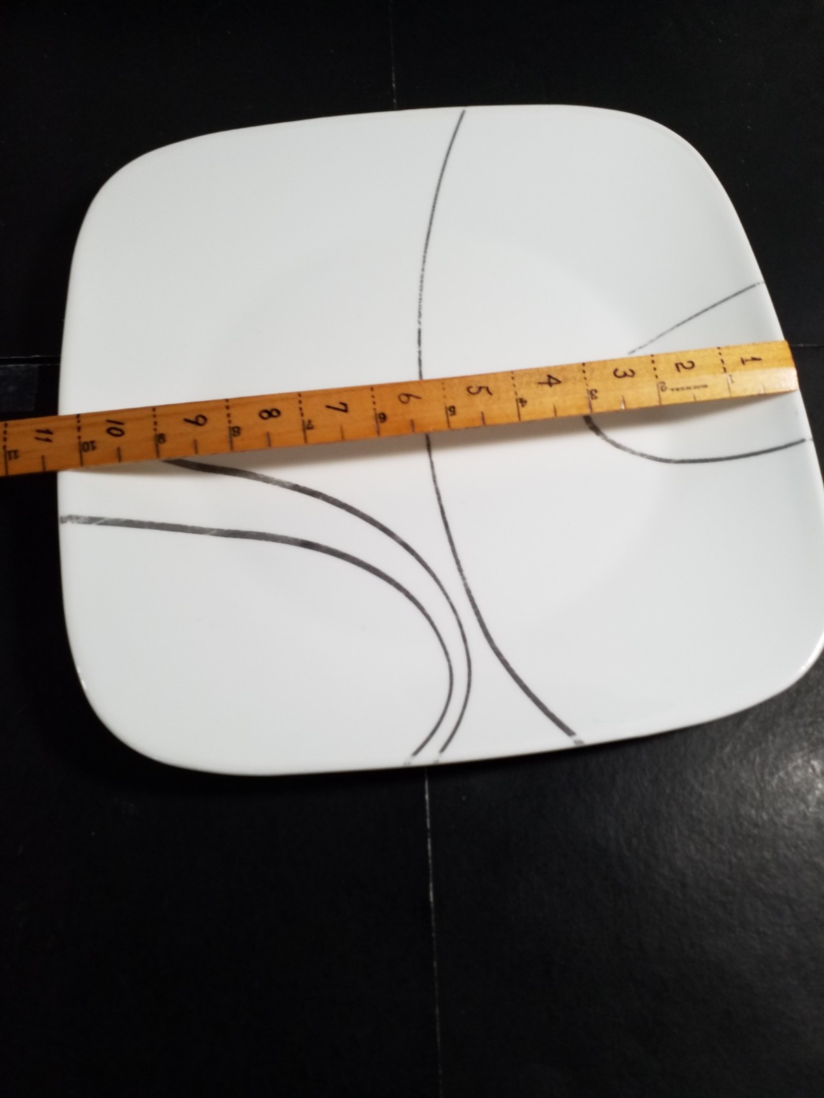 Corelle "Simple Lines" 4 Dinner Plates 10.5" gallery