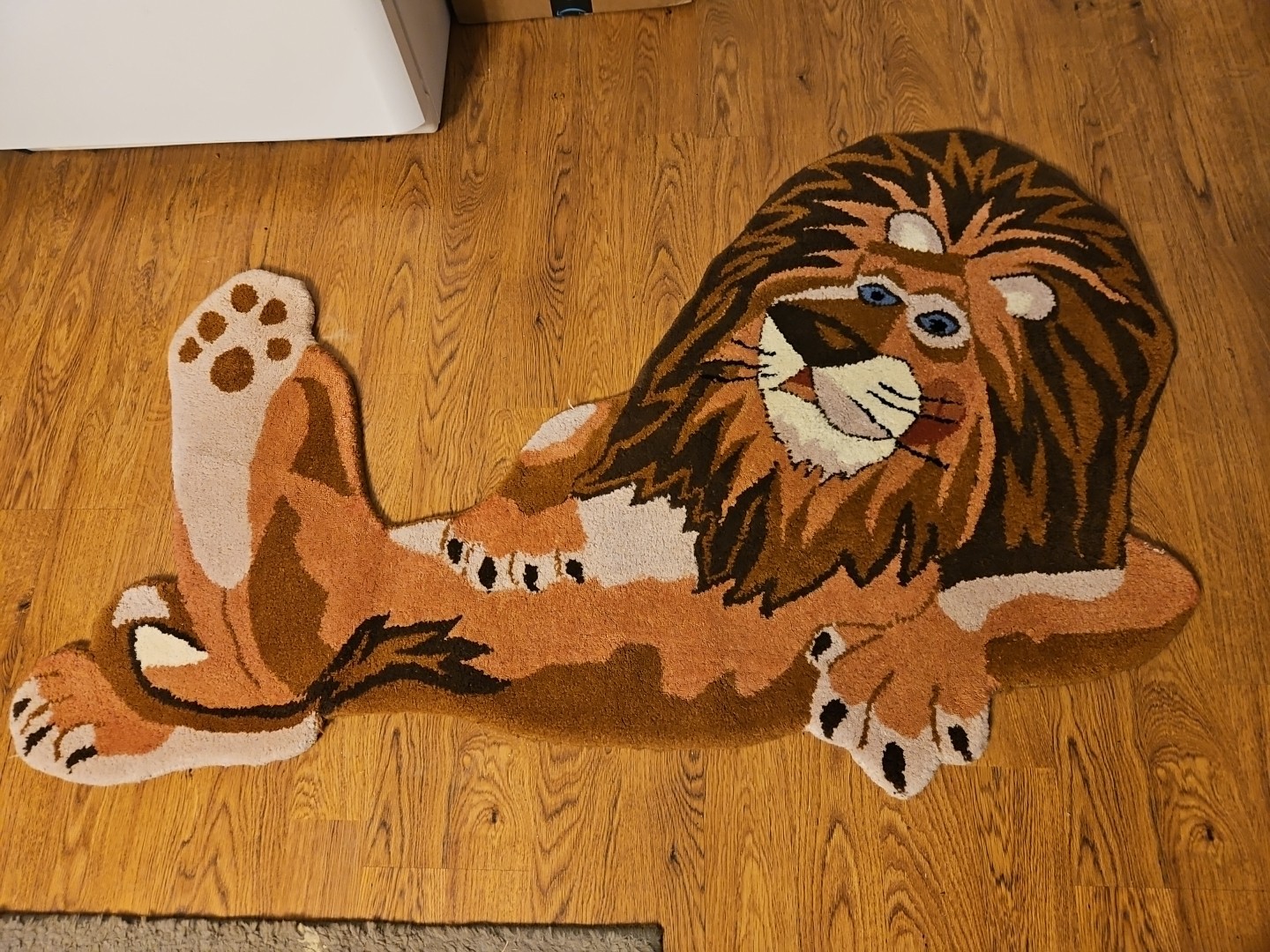 Vtg Lion Shape 3'x5' ft Handmade Tufted 100% wool Area Rug Kirling Collection gallery