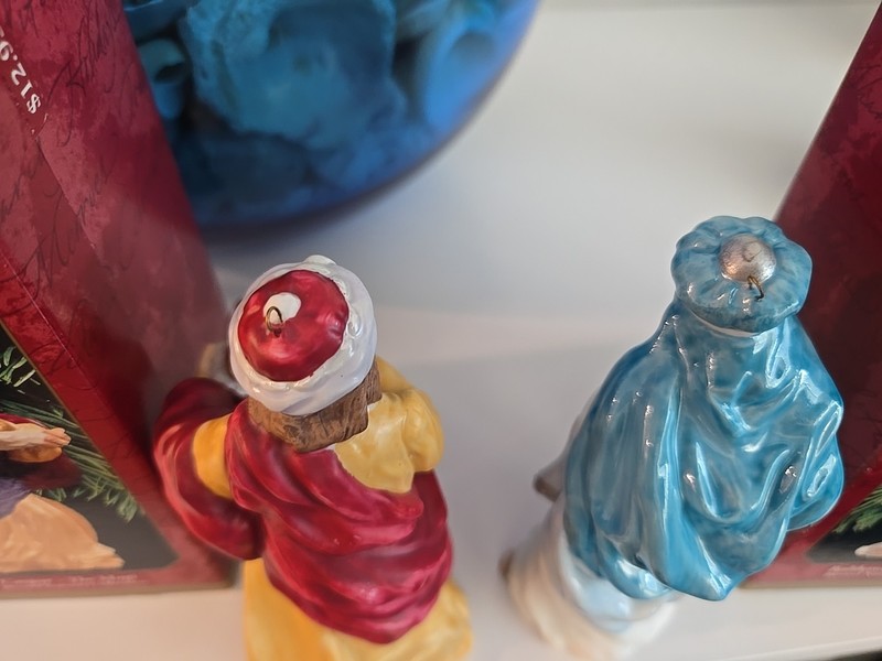 Balthasar & Caspar The Magi Blessed Nativity Collection Hallmark Ornament 1999 gallery