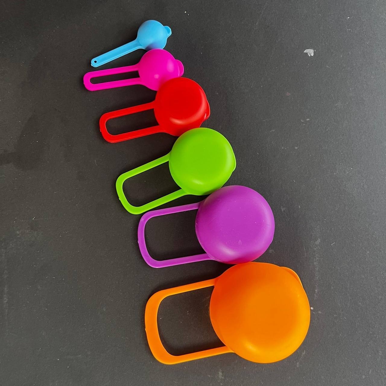 6 Pcs Plastic Colorful Measuring Cup And Spoon Set Stackable - Colors May Vary gallery