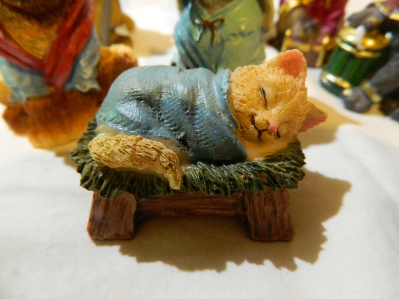 Cat Nativity Set - 9 piece gallery