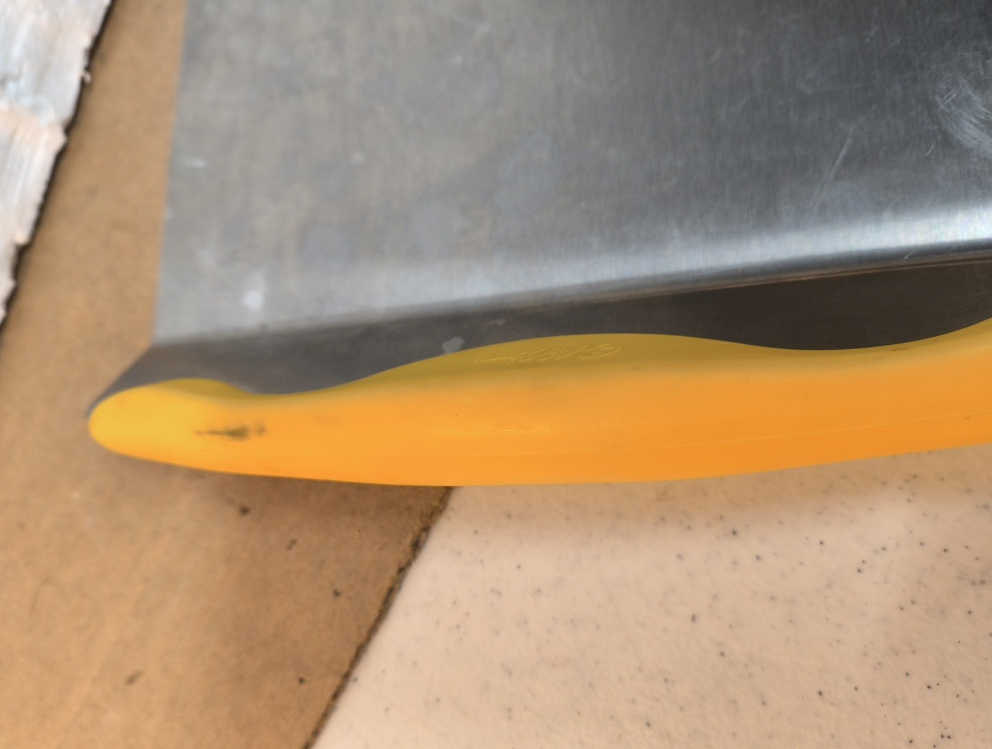 NEW Wilton Stainless Steel Cake Lifter Lift Move Large Cookies Up To 16” Yellow gallery