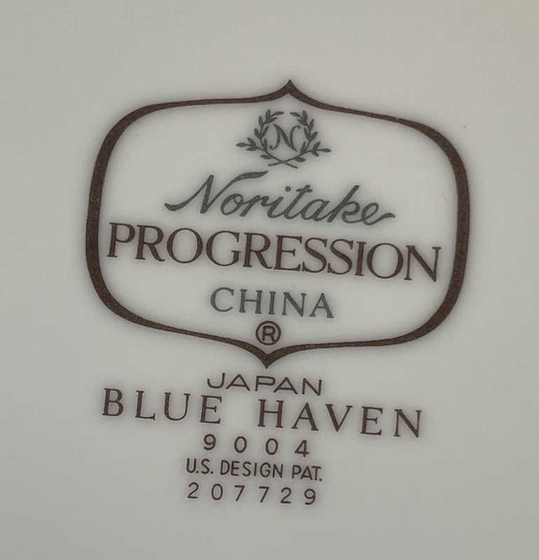 Noritake Progression Blue Haven 8” Round Vegetable Bowl Mint gallery