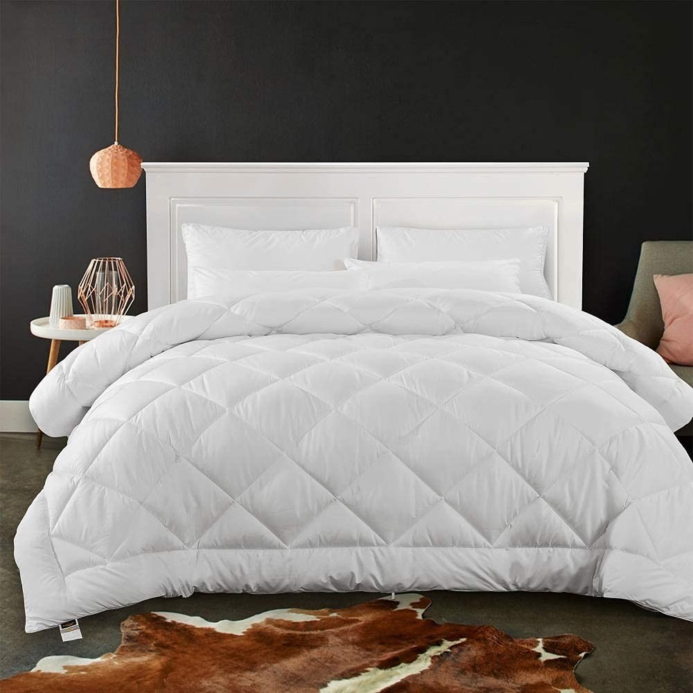 Soft Queen Size Comforter Duvet Insert-Lightweight Down Alternative Comforter...