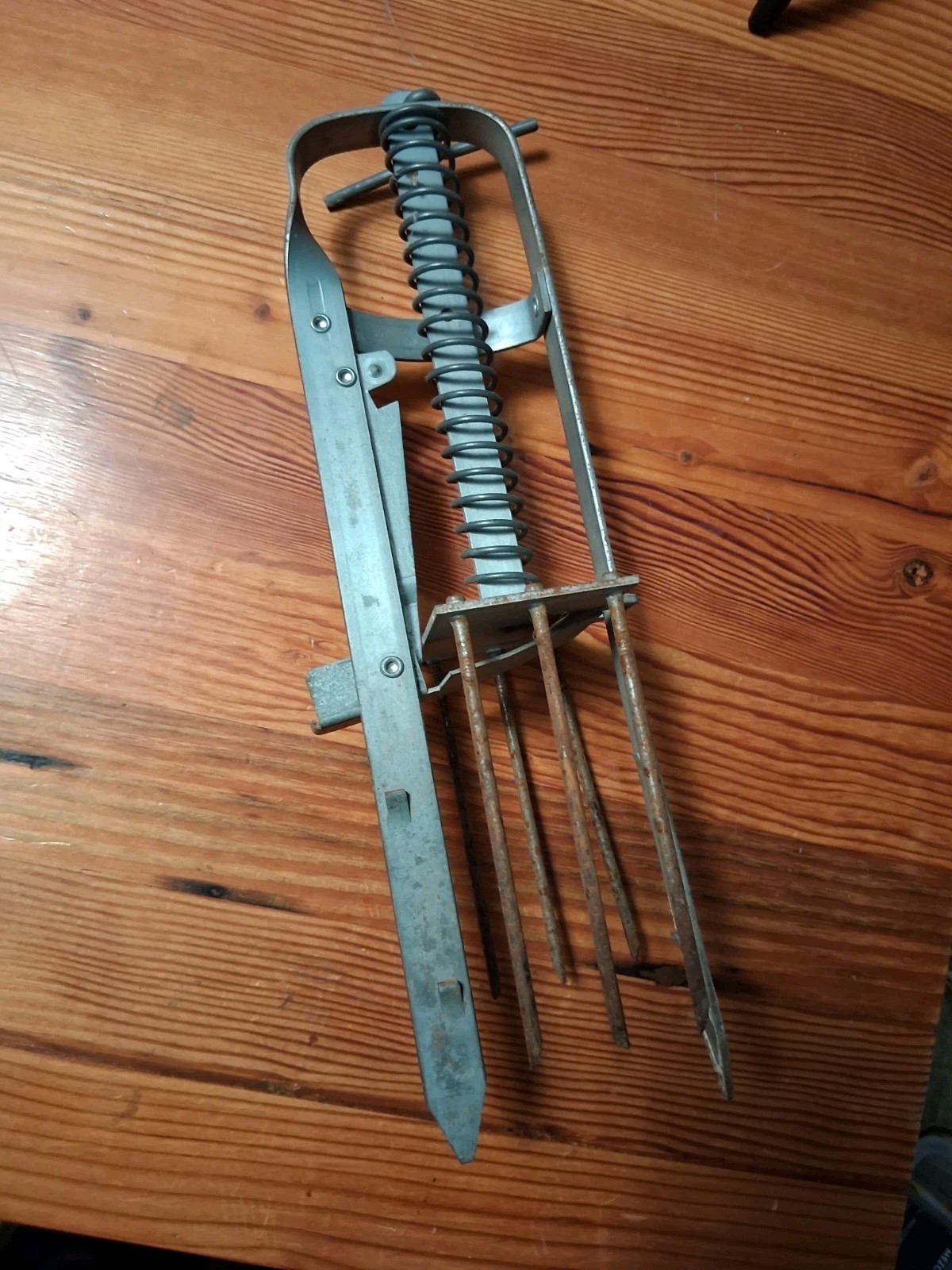 Victor Animal Trap Co. Mole Harpoon Trap Metal Silver Outdoor Trap/Catch gallery