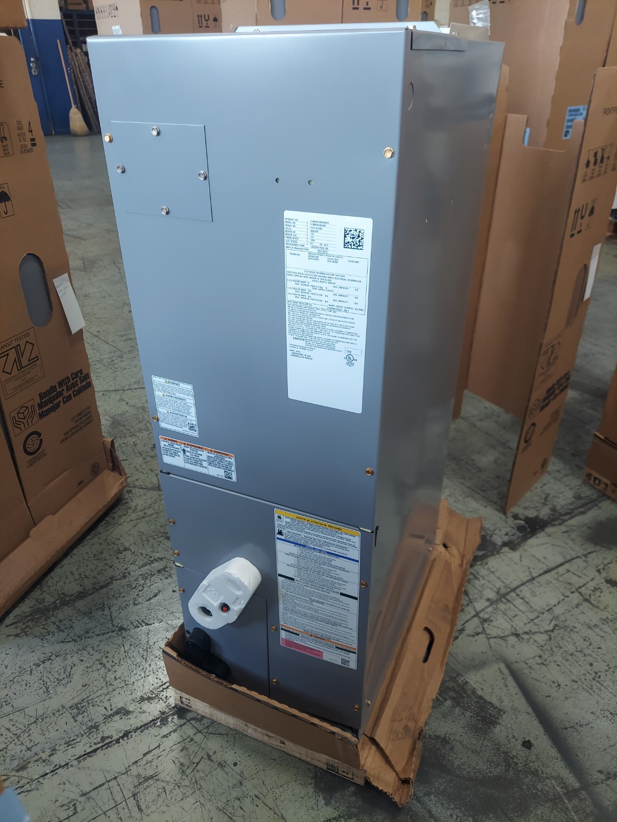 ACiQ 1.5 TON Multi-Positional Air Handling Unit, FJMA4X18L0AB, Scratch + Dent gallery