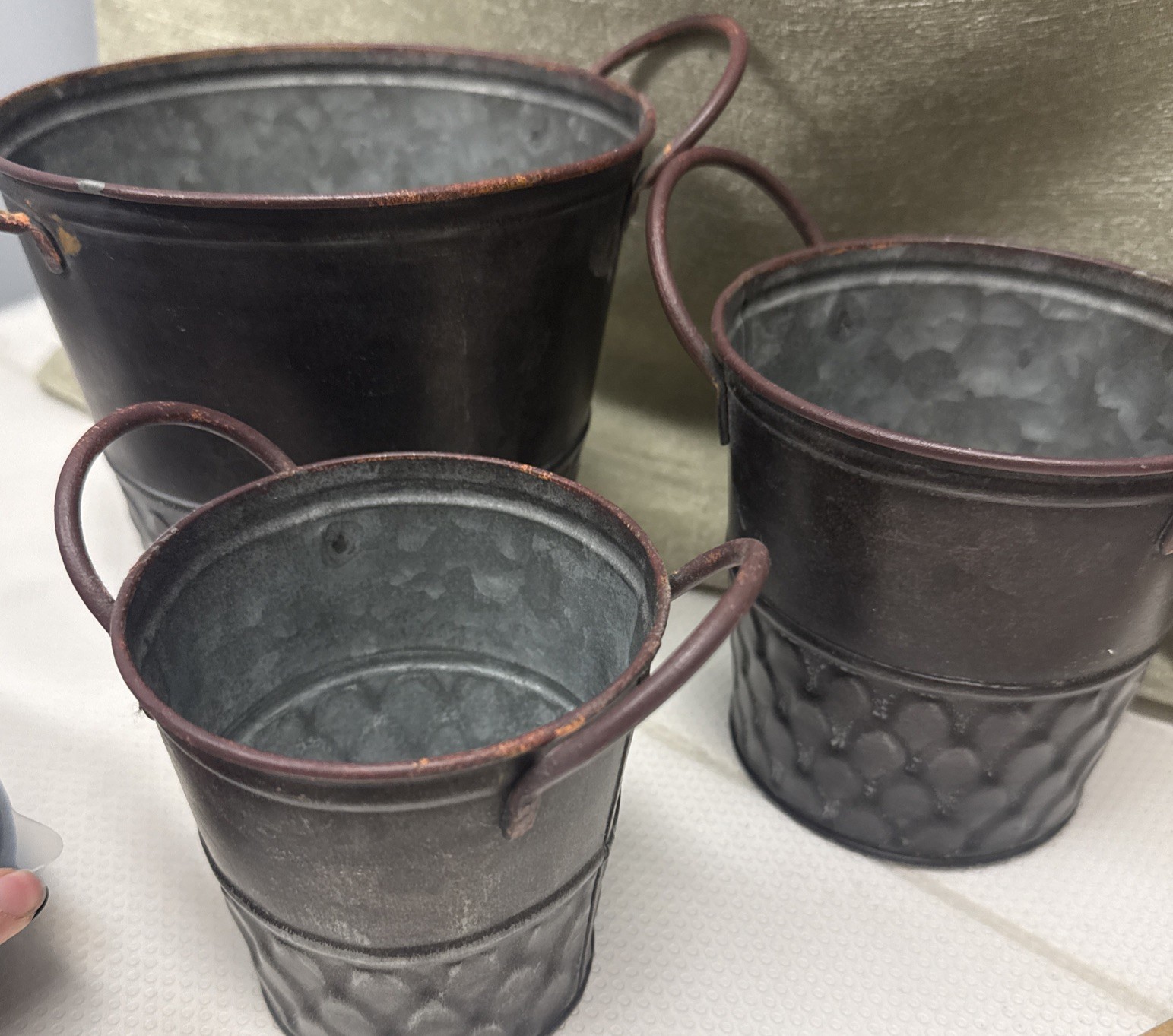 Set Of 3 Rustic Galvanized Metal Planter Buckets 6.6”,5”,4” gallery