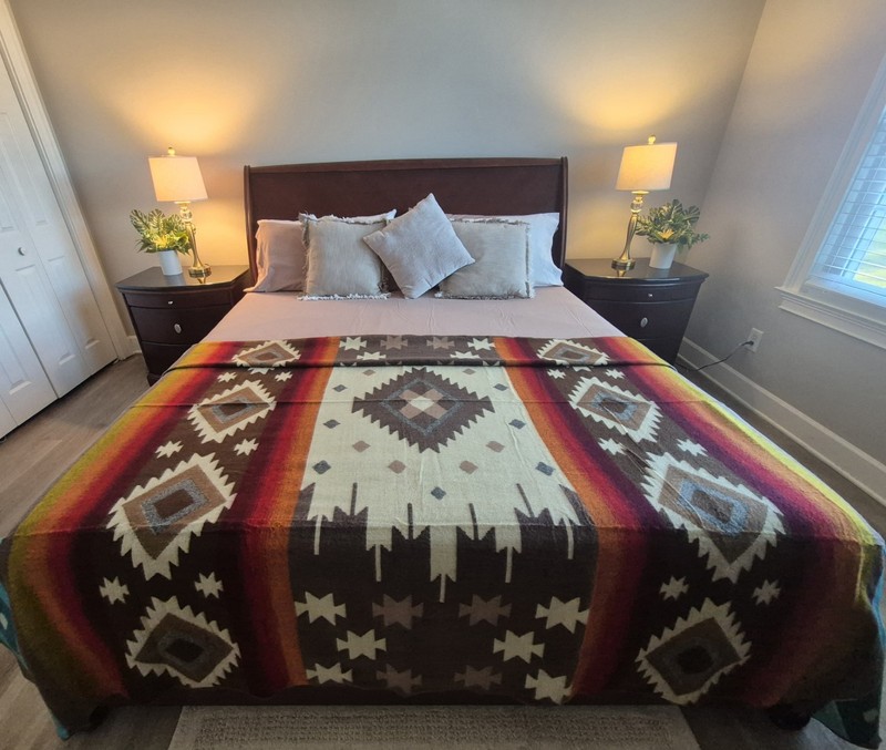 EXTRA LARGE, REVERSIBLE, ALPACA WOOL,MULTICOLOR BLANKET ECUADOR 74,8x91,33 in gallery