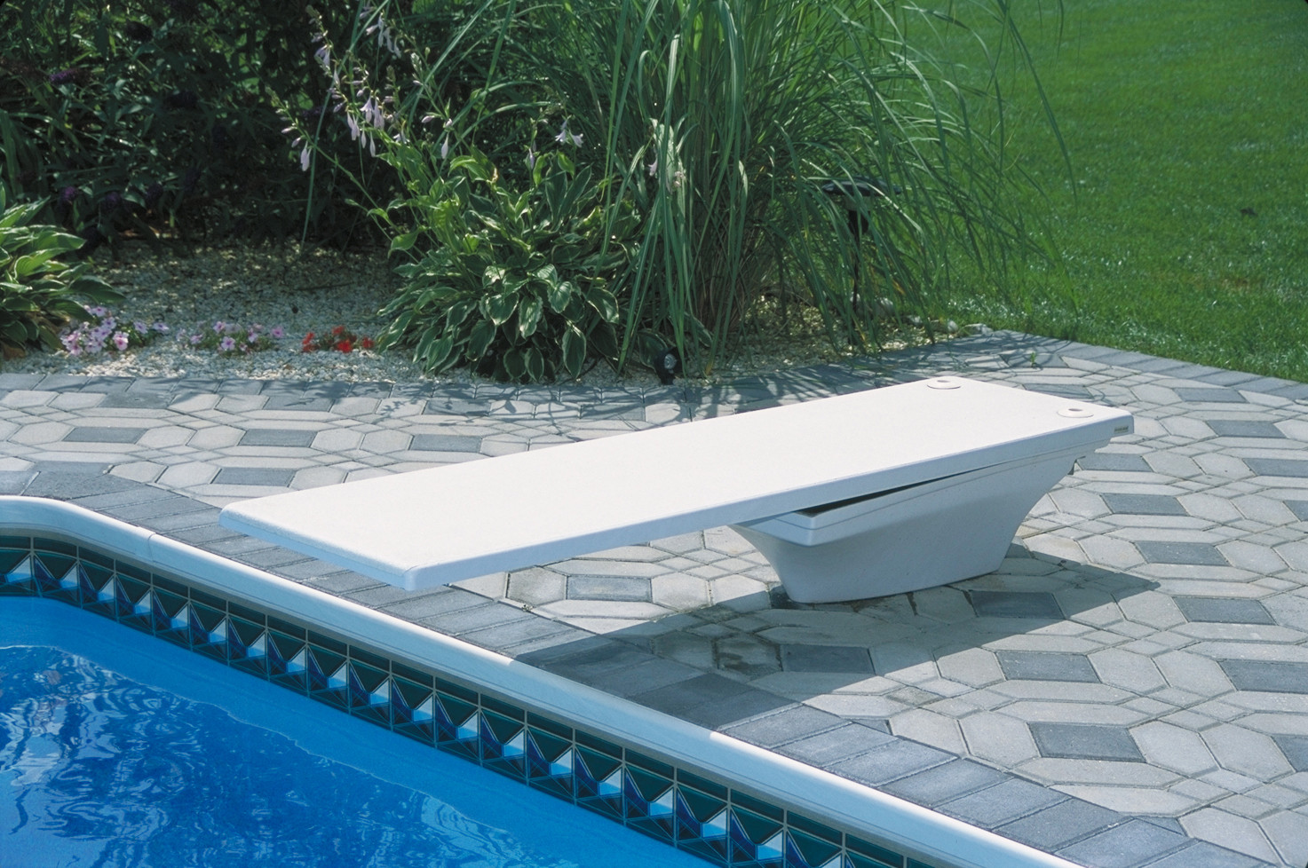 S.R. Smith In-ground Pool Flyte Deck II Diving Stand Only w/Jig - Radiant White gallery