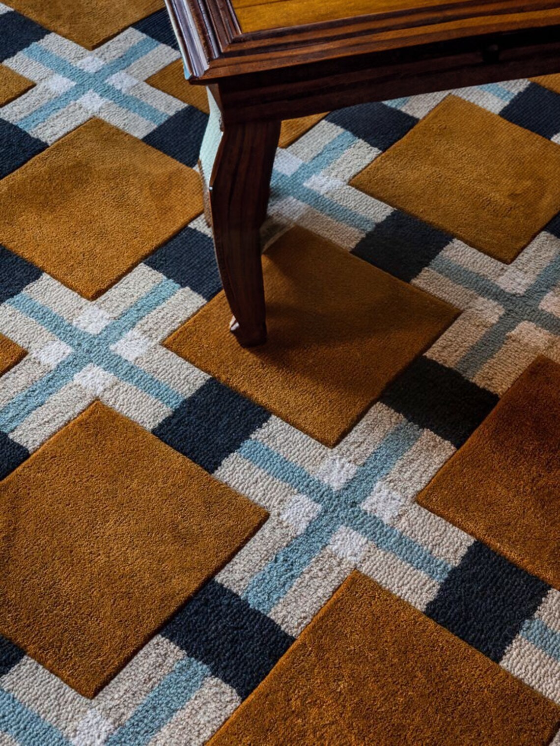 Hand Tufted Classic Geometric Wool Rug For High low pile Handmade Area Rug for gallery