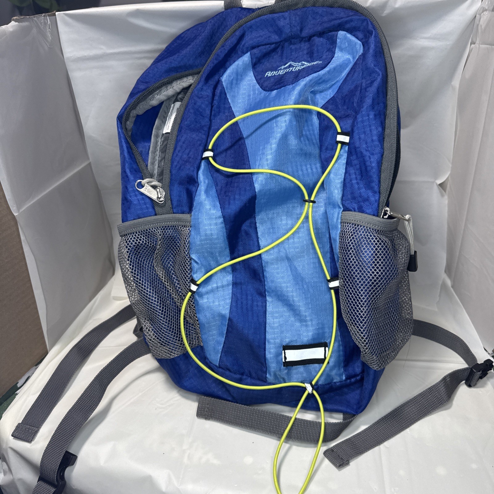 ADVENTURERIDGE Day Hiking Backpack With Camelback Slot