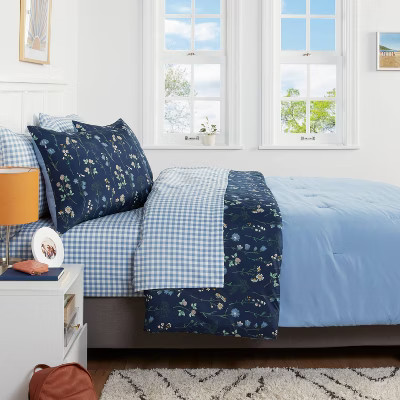 7pc King Floral Printed Microfiber Reversible Comforter & Sheets Set Navy - gallery