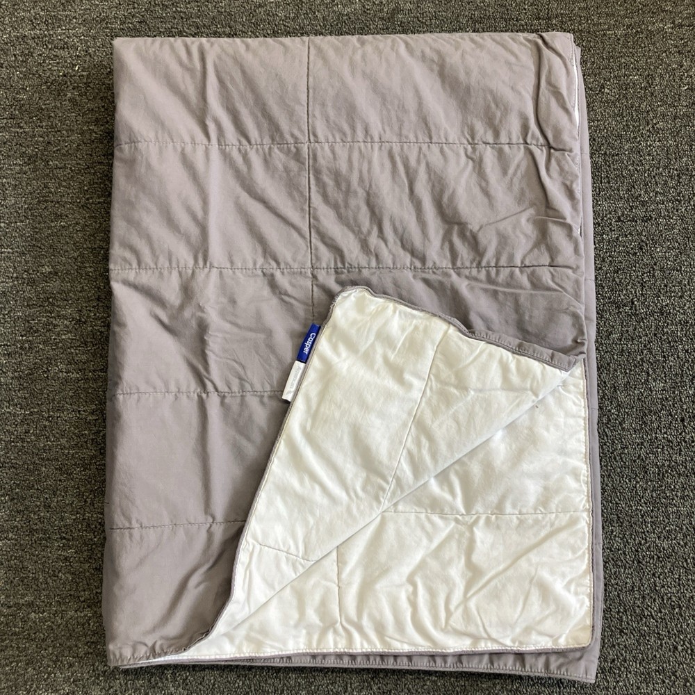 American Airlines First Class Blanket Casper Gray & White 72”x48” Inches (NEW)