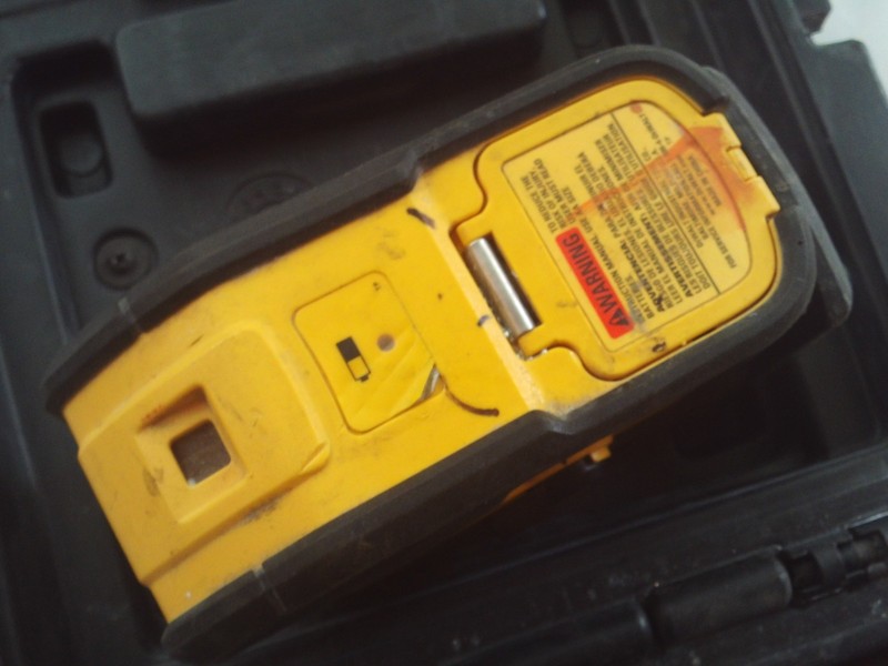 DeWalt DW083 3 Beam Laser Pointer Level, with Storage Case gallery