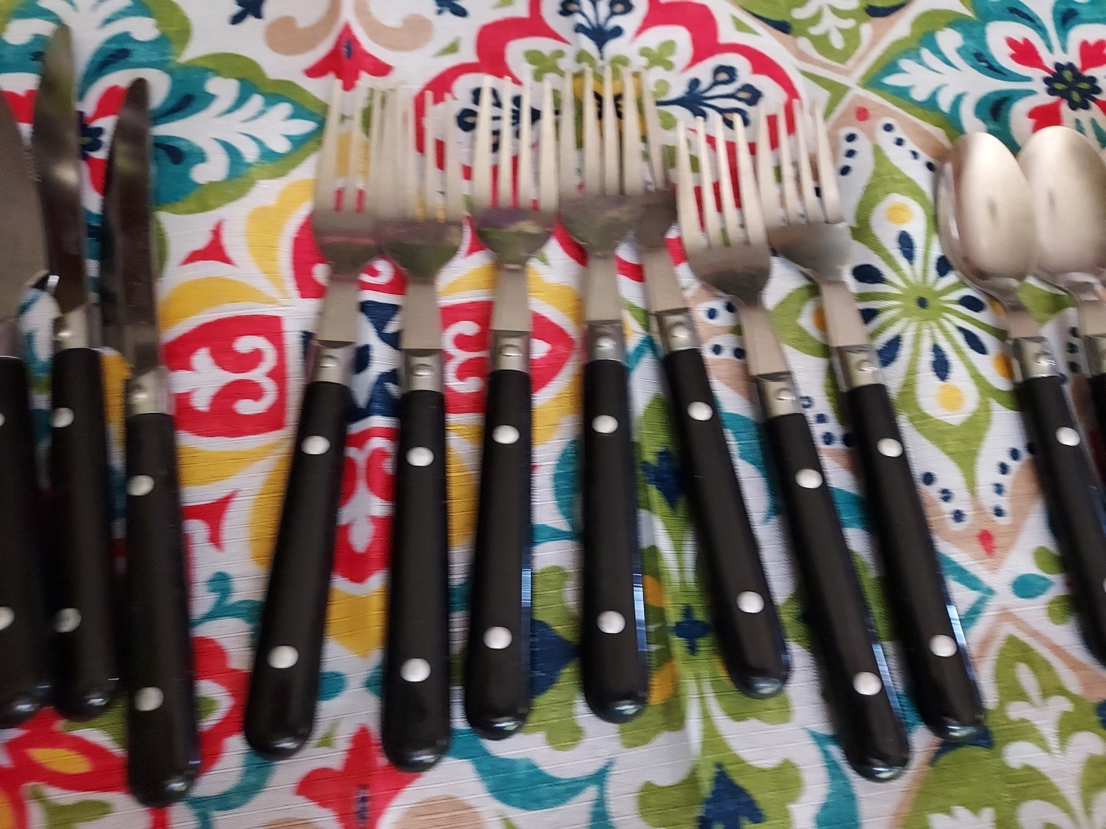 Read Discription 30 Pcs 12 Knives, 7 Forks, 11 SPOONS. Made In China gallery