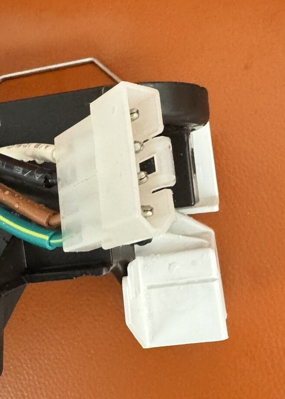 OEM Whirlpool /Maytag Refrigerator Ice Maker # W10190965 From Model# BD25DFXFHB2 gallery