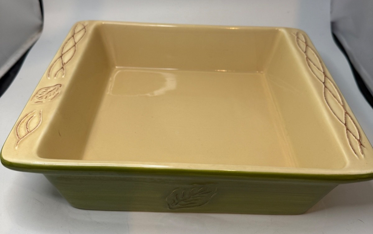 Tastefully Simple Square Baking Pan Green Leaf Host Collection 9 In x 9 In gallery