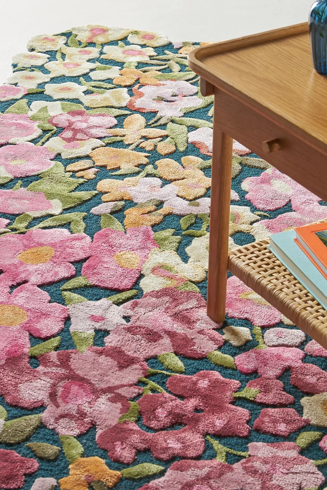 Cassia - Pink, Hand-Tufted Wool & Viscose Soft Area Rug Carpet gallery