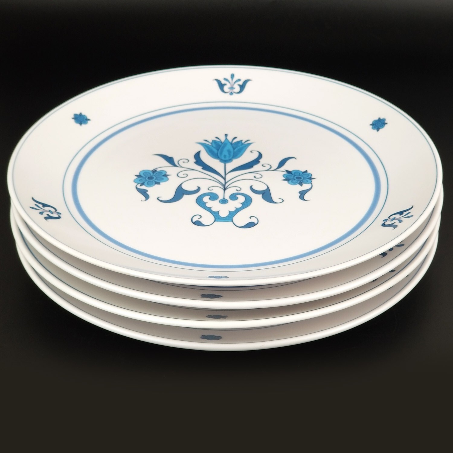 Notitake Progression - Japan, Set of 4 Dinner Plates, White, Blue Haven 9004 gallery