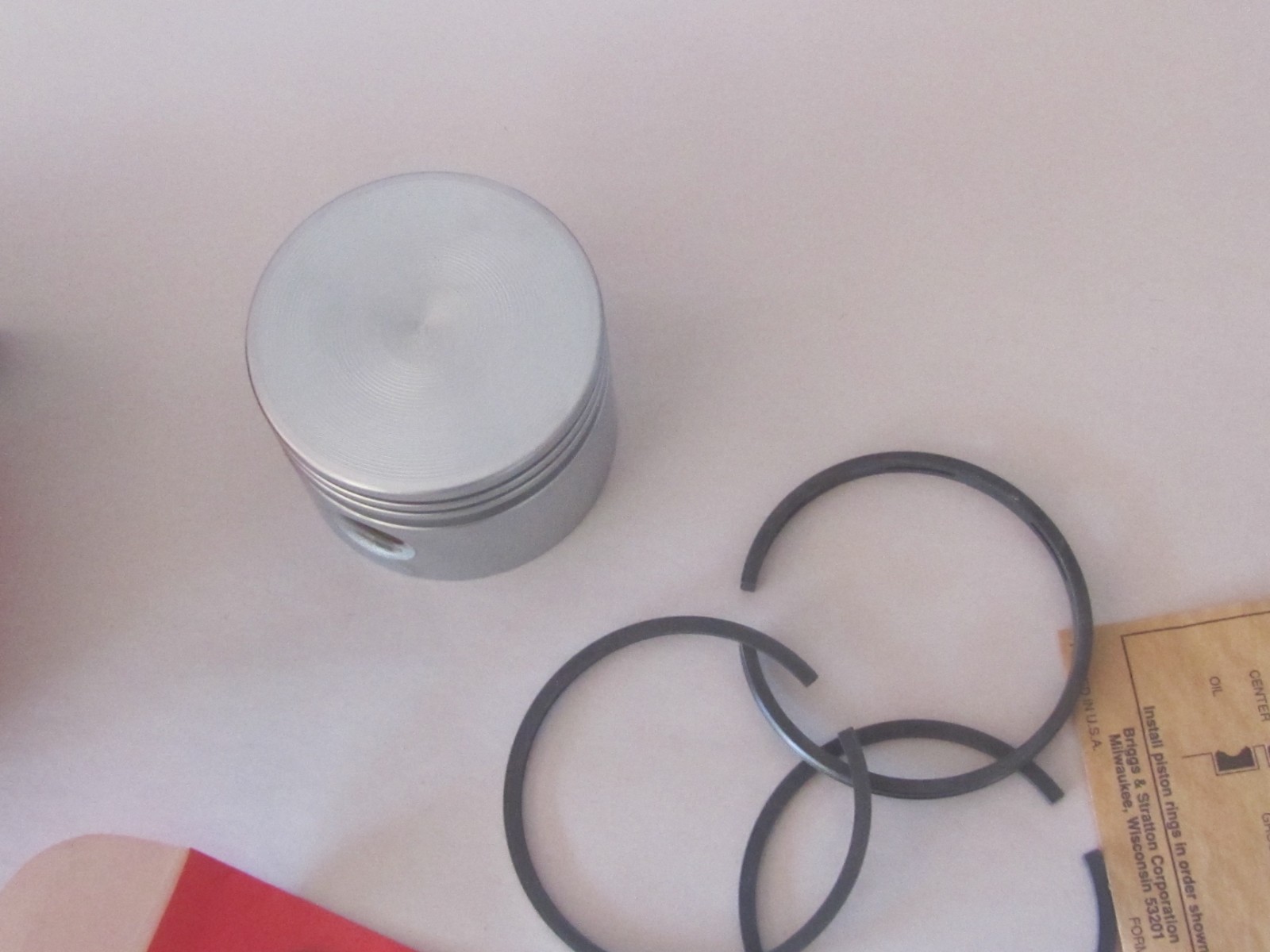NOS OEM Genuine Briggs & Stratton PISTON ASSY. STD Part 298904 gallery
