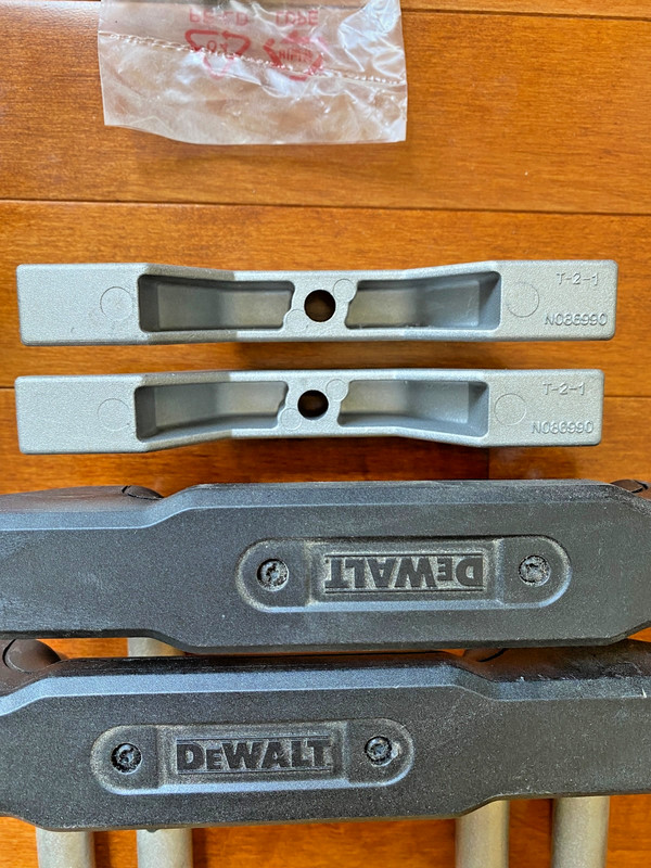 OEM Dewalt Left Right Extensions Assay Clamp DWS780/DWS779 Sliding 12” Miter Saw gallery