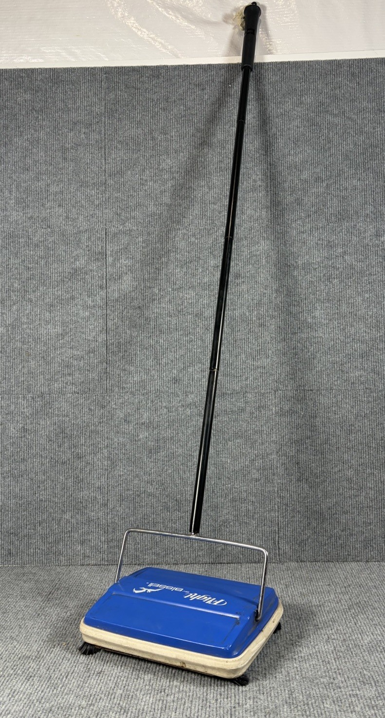 Vintage Rare Bissell Flight Carpet Sweeper Blue Manual Vacuum gallery
