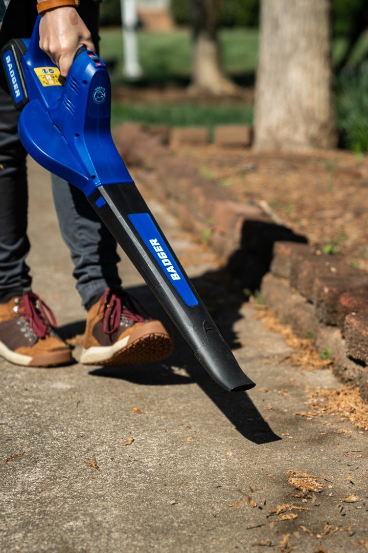 Wild Badger Sweeper Leaf Blower -  Bare- tool ( no battery included ) gallery