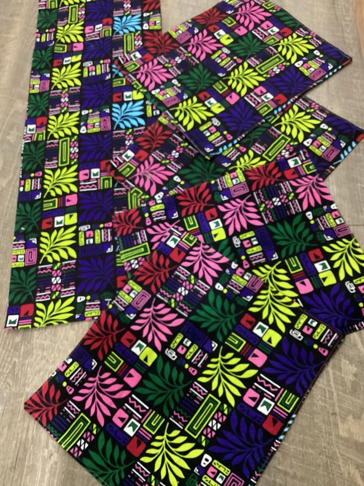 Table Runner 70”x12.5 Placemates 4 15.5x14 Colorful Dinning Patio