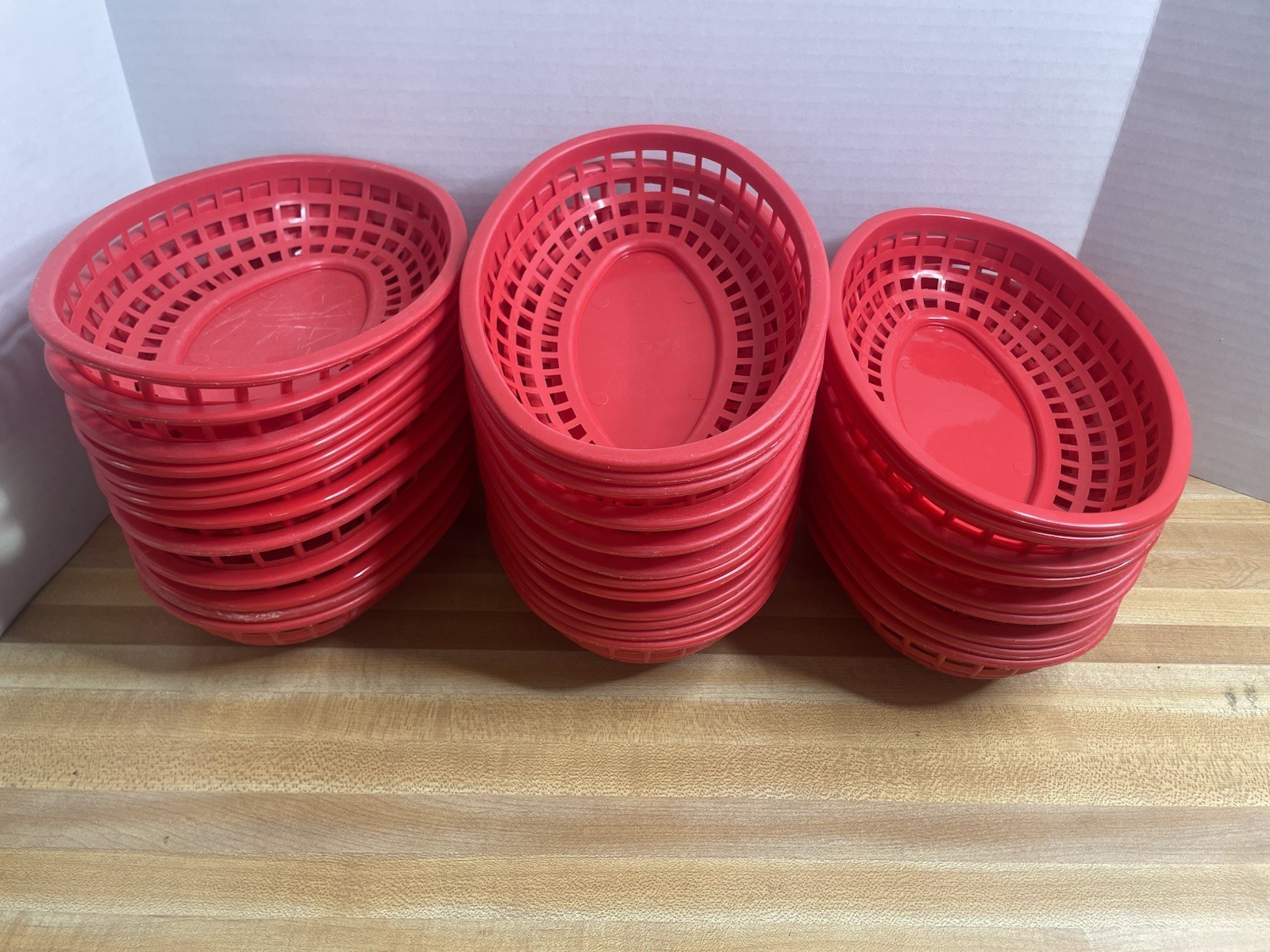 Tablecraft Plastic Vintage Food Service Basket. # 1074 Lot Of 33 (10 3/8” X 6”) gallery