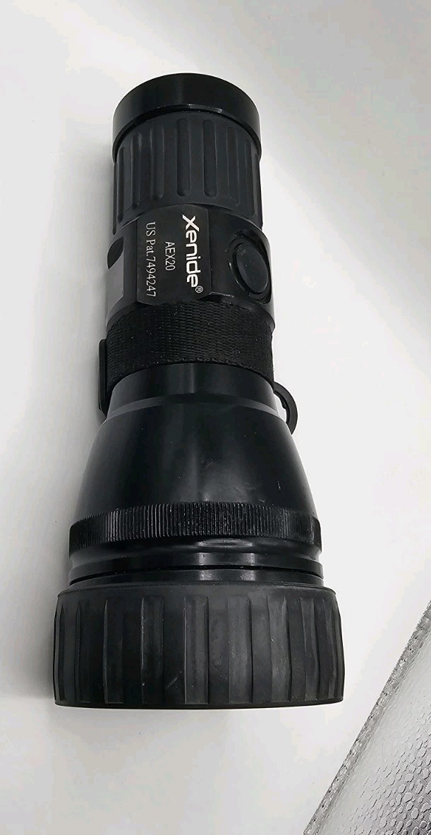 Xenide AE Flashlight Light AEX20 Battery Not Included *Read* gallery