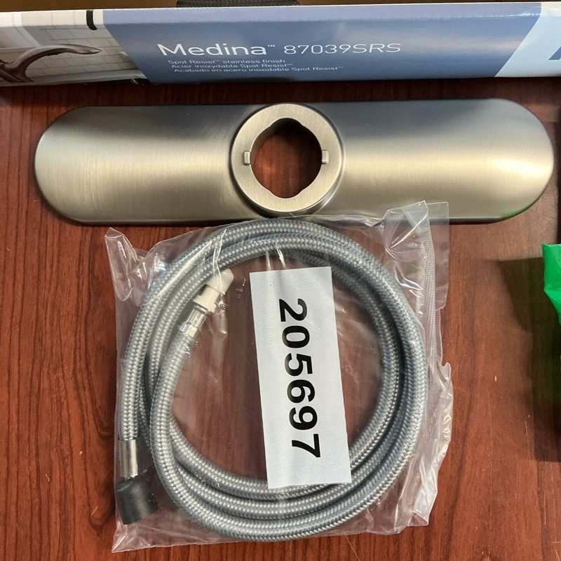 NEW Moen 87039SRS Medina 1-Handle Pulldown Kitchen Faucet Stainless B177 gallery