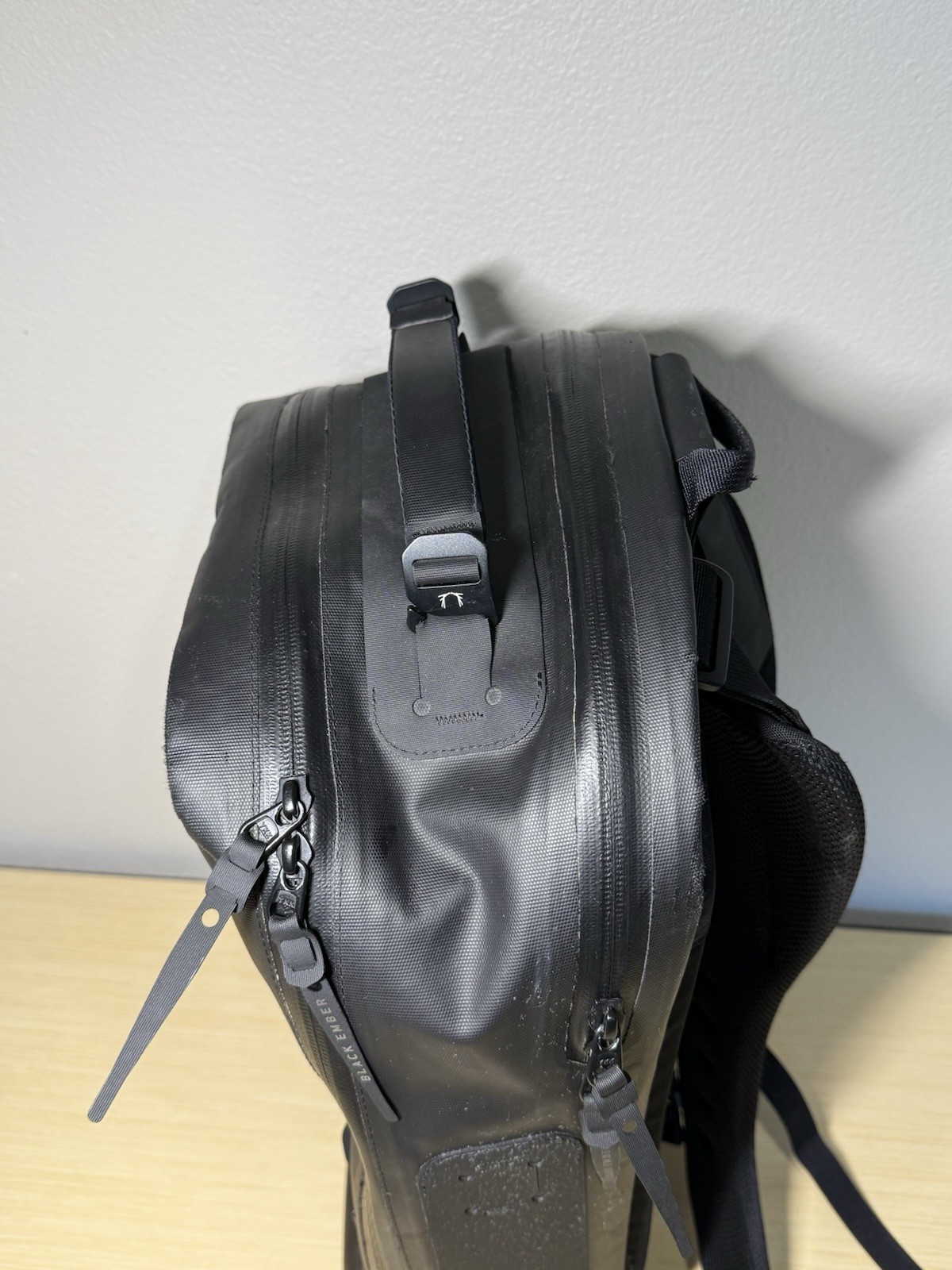 Black Ember Citadel R2 backpack (Jet Black) 3