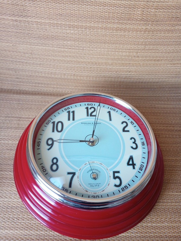 Sterling & Noble Retro Wall Clock Serial No. 2055787, 12" Red and Chrome Plastic gallery