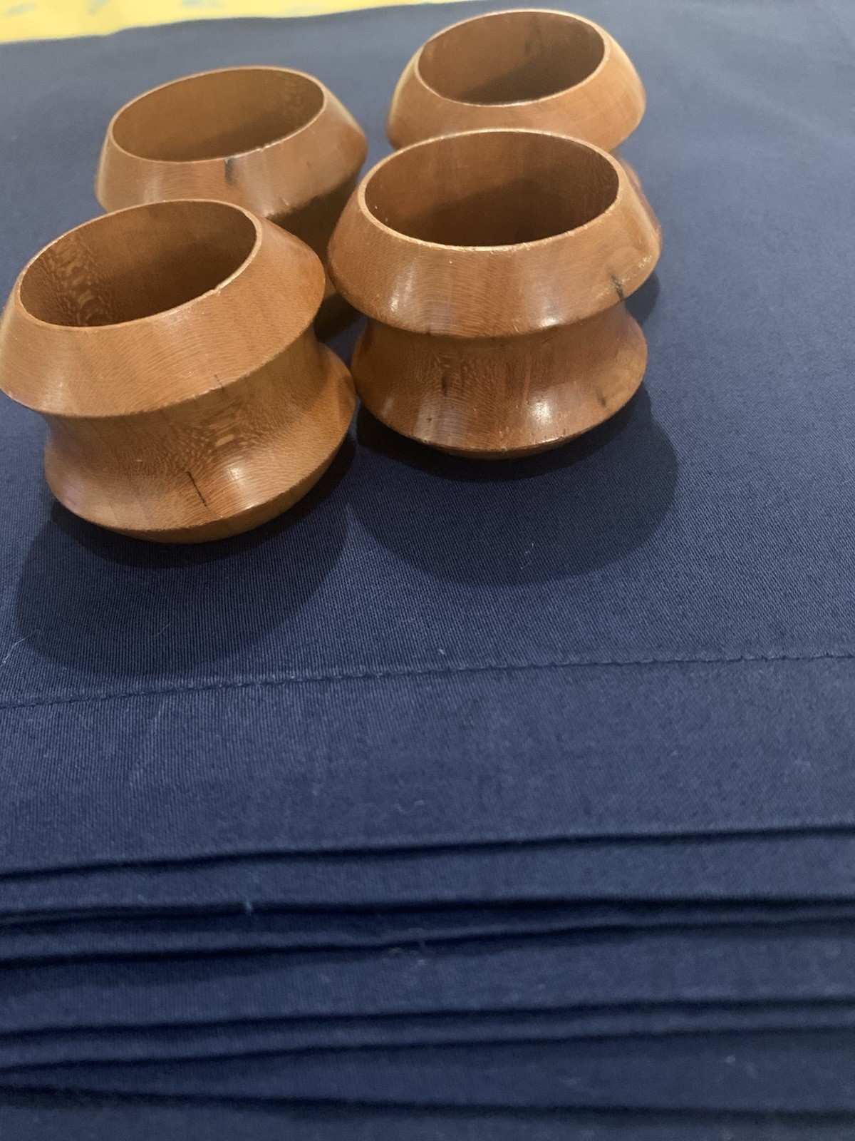Williams Sonoma 68” Round Yellow Tablecloth w 4 Wood Napkin Rings + 4 Napkins gallery