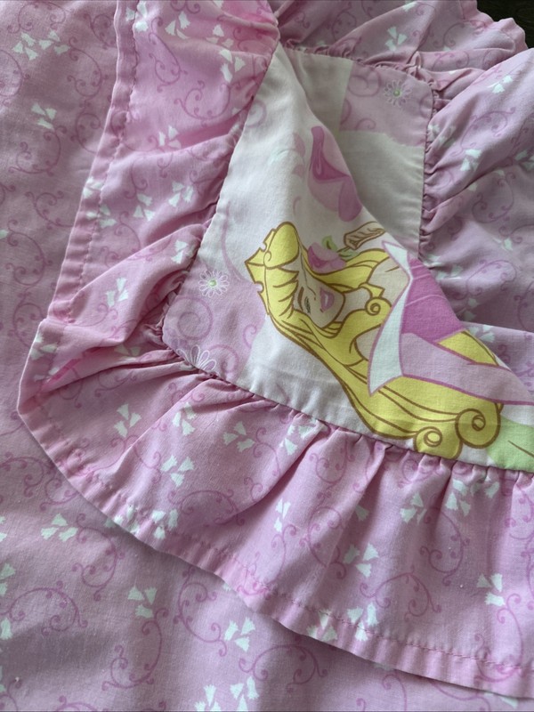 VTG Disney Princesses Pink Ruffled Pillow Sham Pillowcases Set Of 2 Belle Repunz gallery