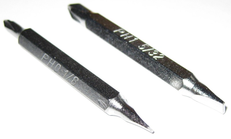 4 in 1 Pocket Screwdriver with Phillips PH0 PH1 and Flat 1/8" and 5/32" Bits gallery