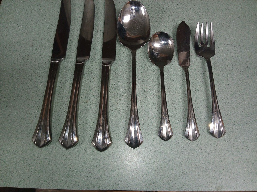 Oneida Rushmore Stainless Flatware Misc Pieces 7 pieces Estate Find