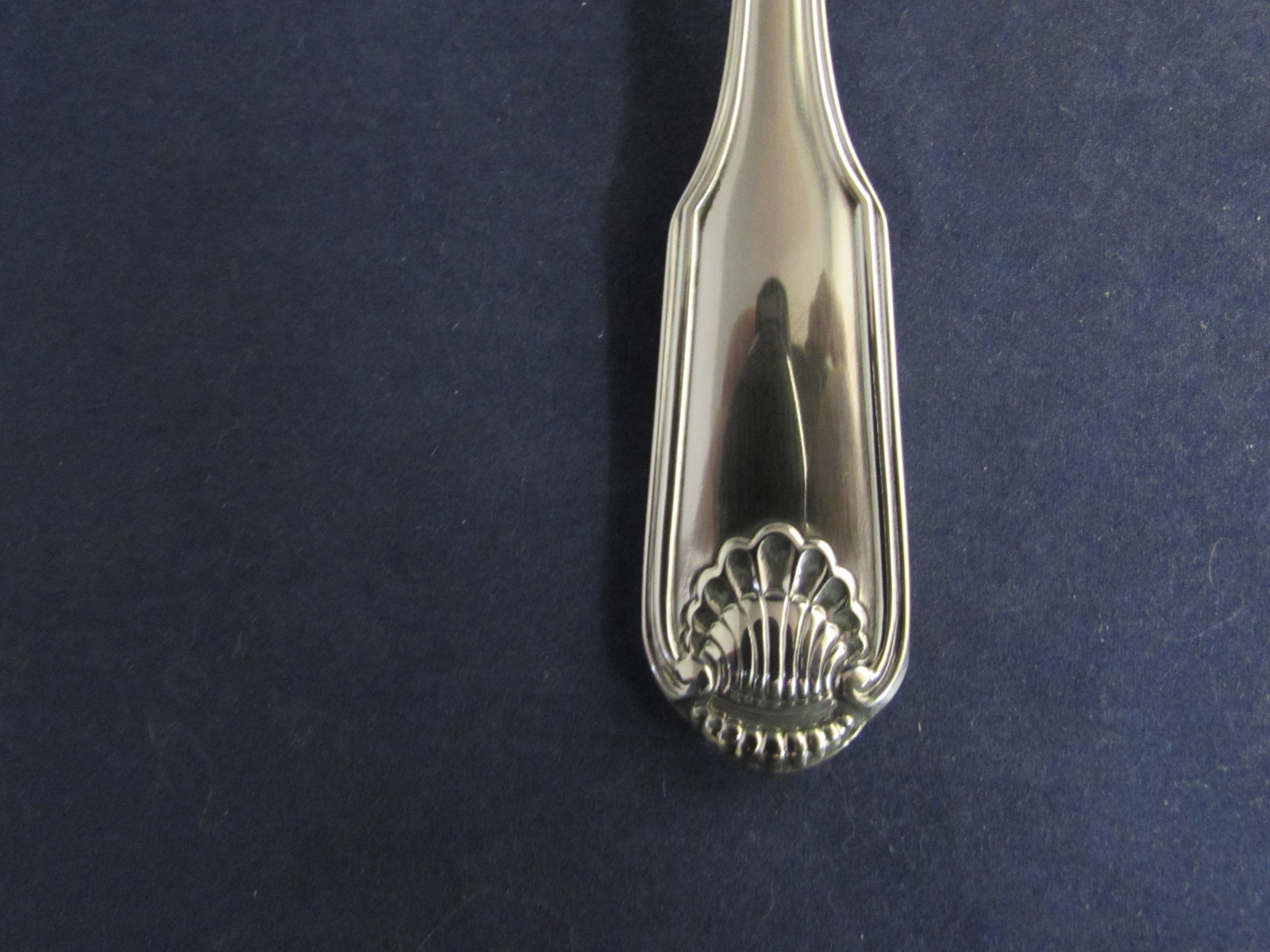 Oneida Stainless Flatware CLASSIC SHELL Serving Fork - CUBE Mark - MADE IN USA gallery