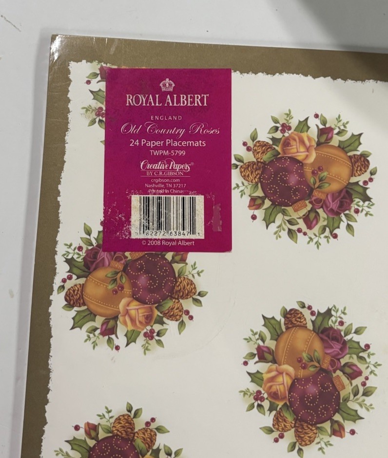 Royal Albert Old Country Roses Christmas Paper Placemats 24 Count Rare gallery