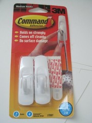 Command Medium Hooks 2 Hooks 31 Lb NIP