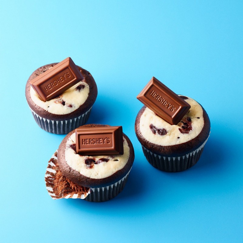 HERSHEY'S Miniatures Assorted Chocolate Candy - 15.9oz gallery