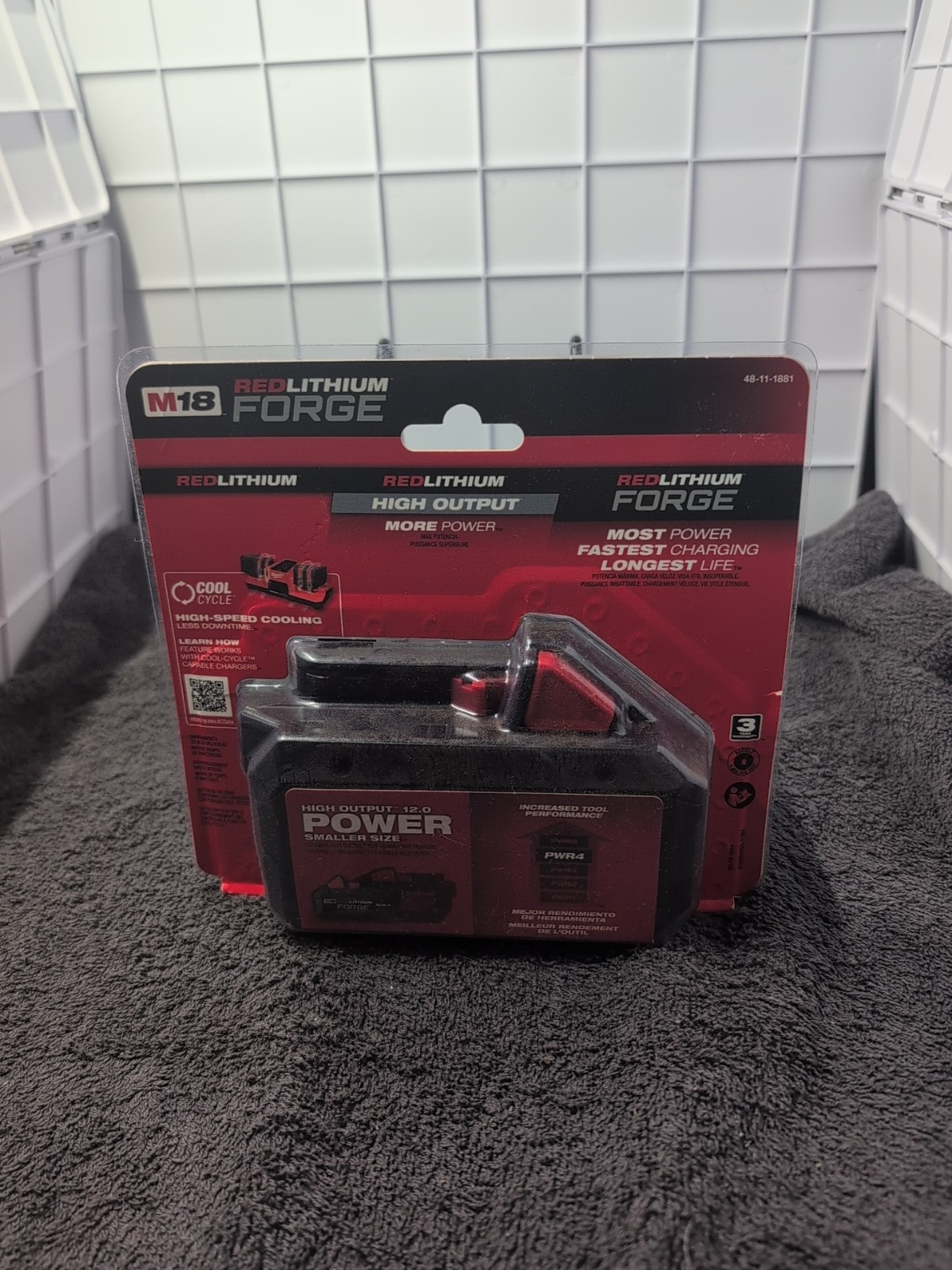 Milwaukee 48-11-1881 M18 18V Red Lithium Forge 8.0 Battery gallery