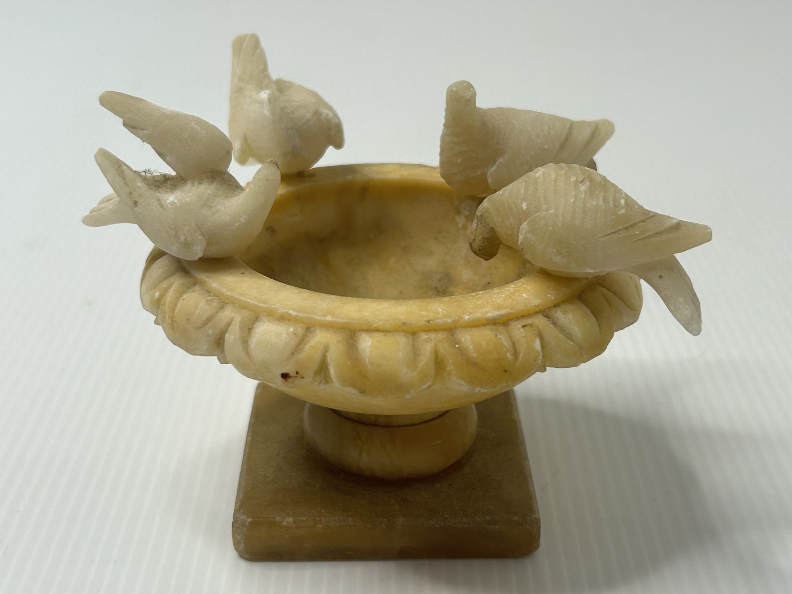 Vintage Alabaster Miniature Bird Bath With 4 Removable Doves gallery