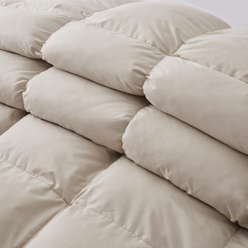 Soft Extra Winter Warm Down Comforter Gusseted Fluffy, King or Queen Bed Blanket gallery