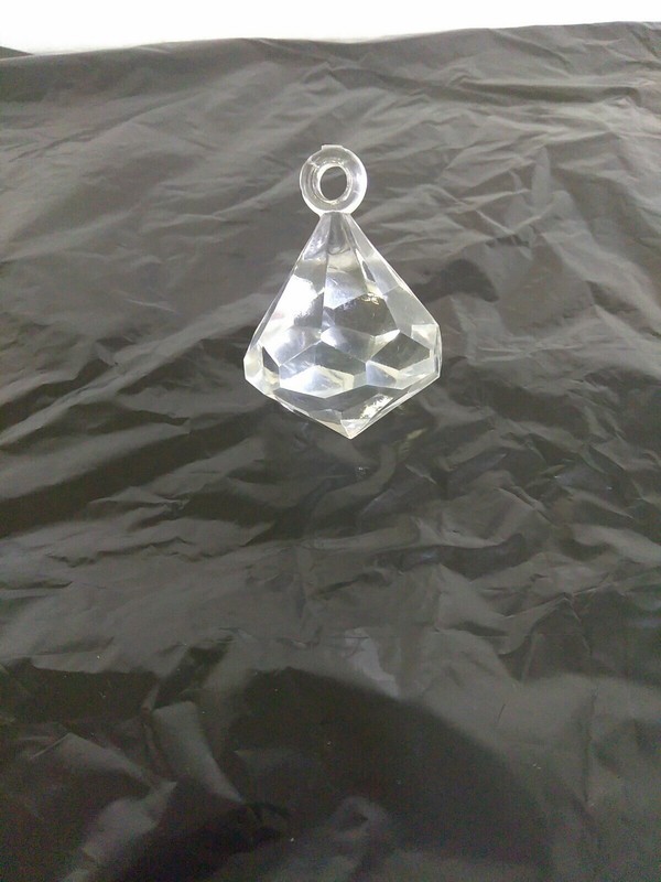 prisms , Acrylic chandelier pointed drop clear 1 3/4 L x 1 1/2"w/1 1/4"D(43C1UP gallery