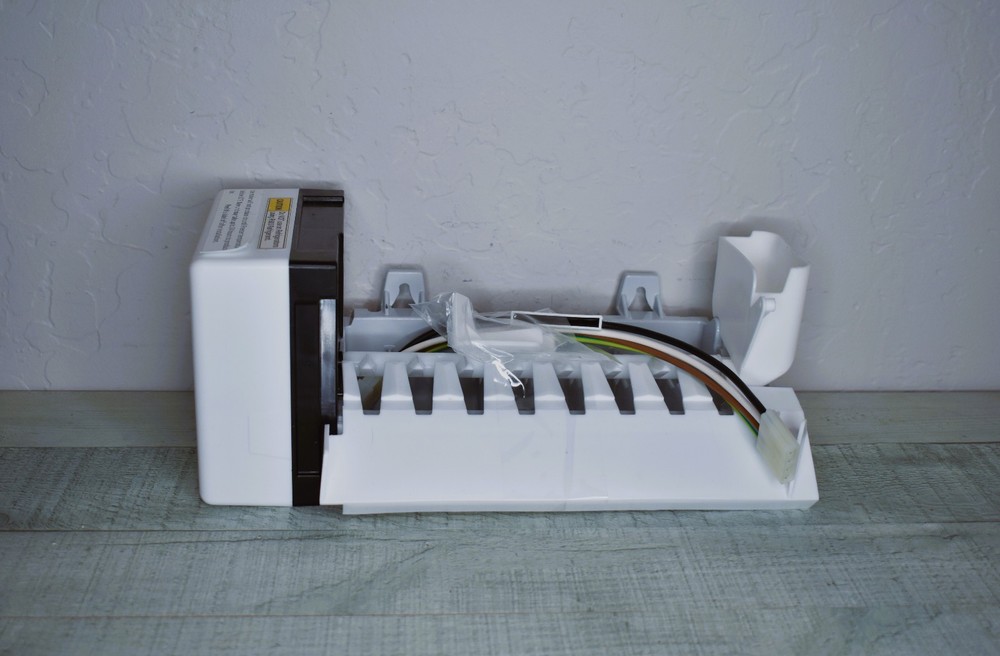 Unbranded Ice Maker Replacement for Whirlpool Refrigerators NEW As Shown