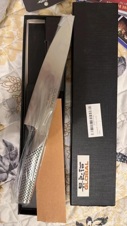 global 8" Classic Japanese Chef's Knife G-2 ( pack of 1 ) gallery