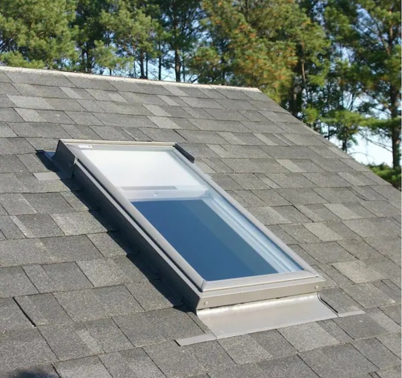 Velux Skylight Fixed Deck Mount Solar Powered Shade21 in x 37-7/8 in FSC042004S gallery